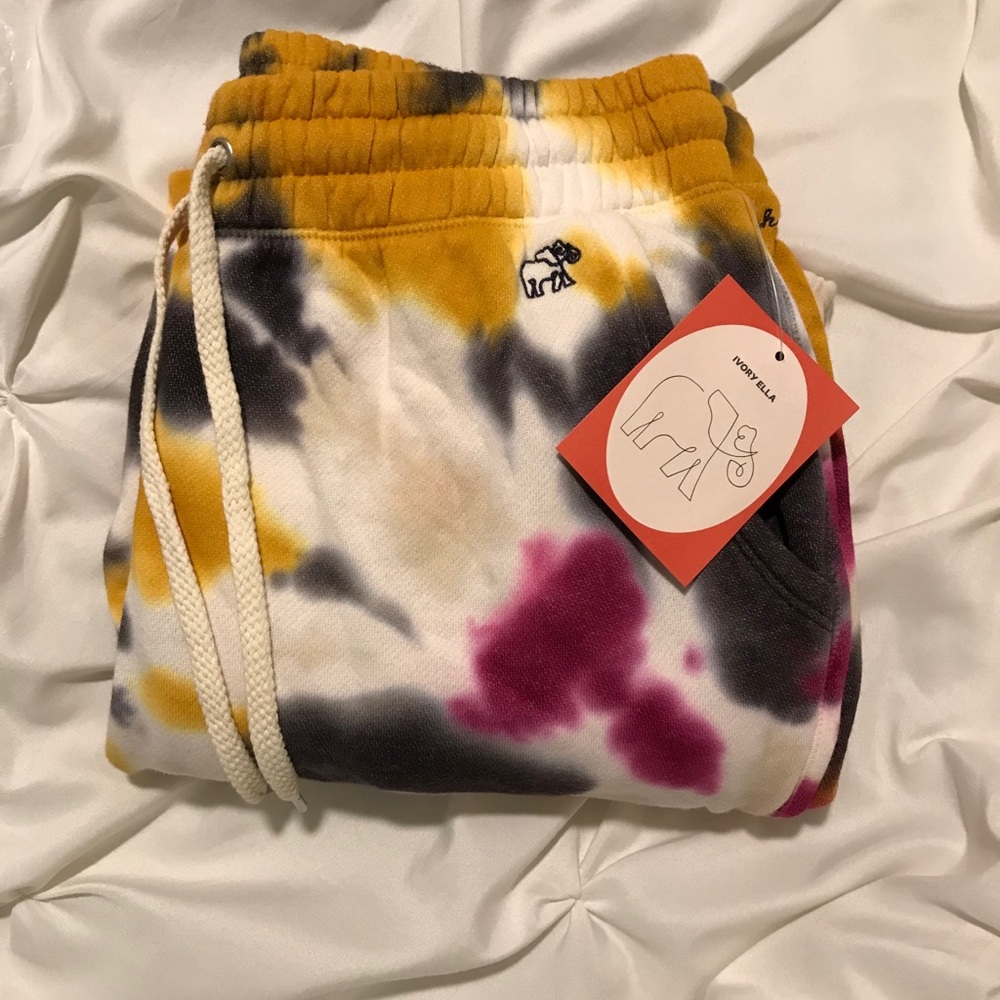 GOING TO GOODWILL TOMORROW